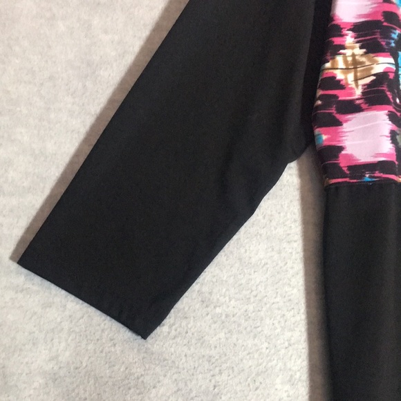 INVESTMENTS  Stretch Jersey Knit Color Block Shark-Bite Front Hem Defined Waist - Picture 8 of 16